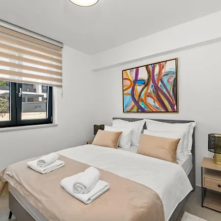 Angelus By Interhome